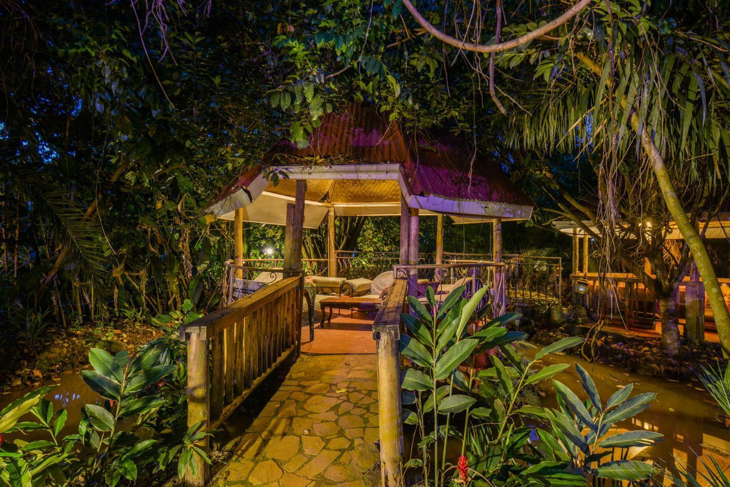 Malakai Eco Lodge Kitende Exterior photo